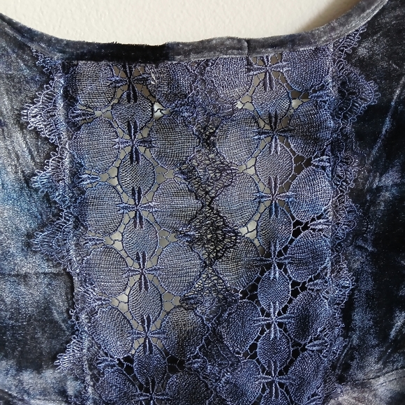 Live and Let Live Top Velour Size Large Whimsigoth Artsy Boho - Picture 9 of 14